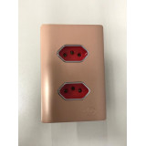 Conjunto Tomada Dupla 20A Vermelho 4x2 - Novara Ouro Rose